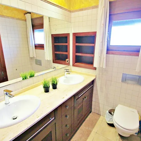 빌라 Marquesol - Pri. Pool With Captivating Hill Views In *